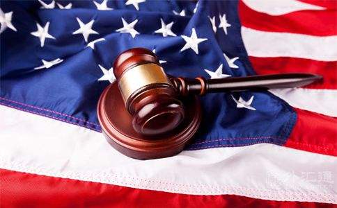 美联储宣布降息25个基点 为十年来首次降息